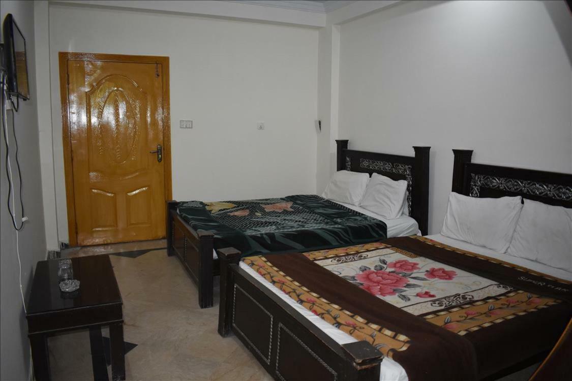 Mehran Hotel Равалпинди Экстерьер фото