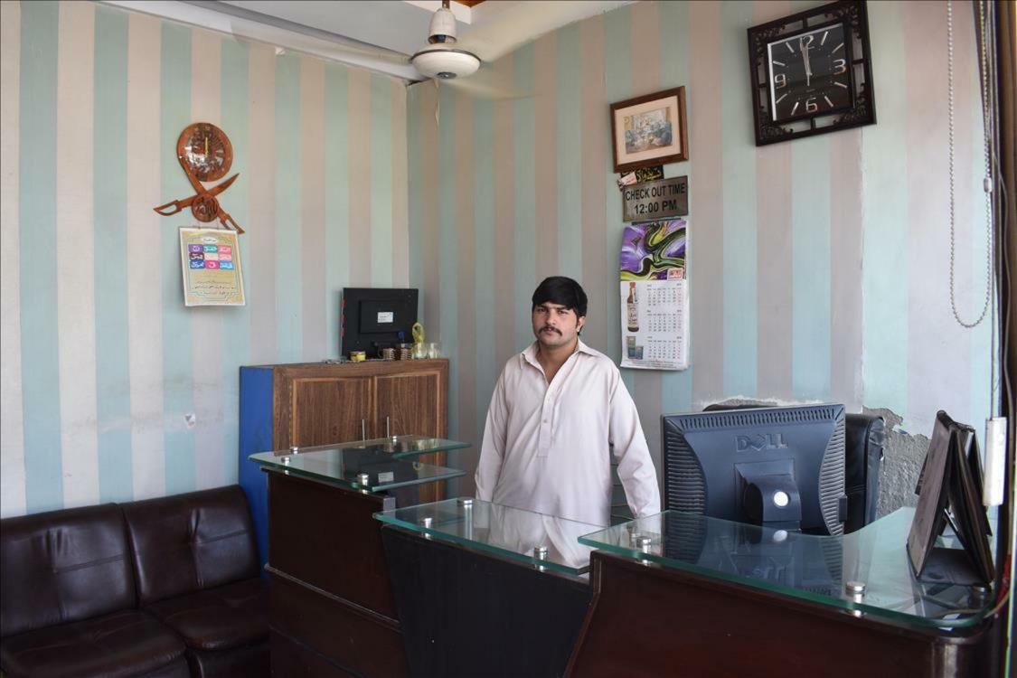 Mehran Hotel Равалпинди Экстерьер фото